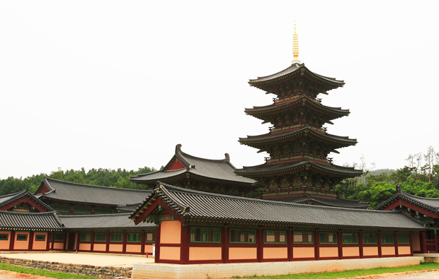 陵寺５重の木塔
